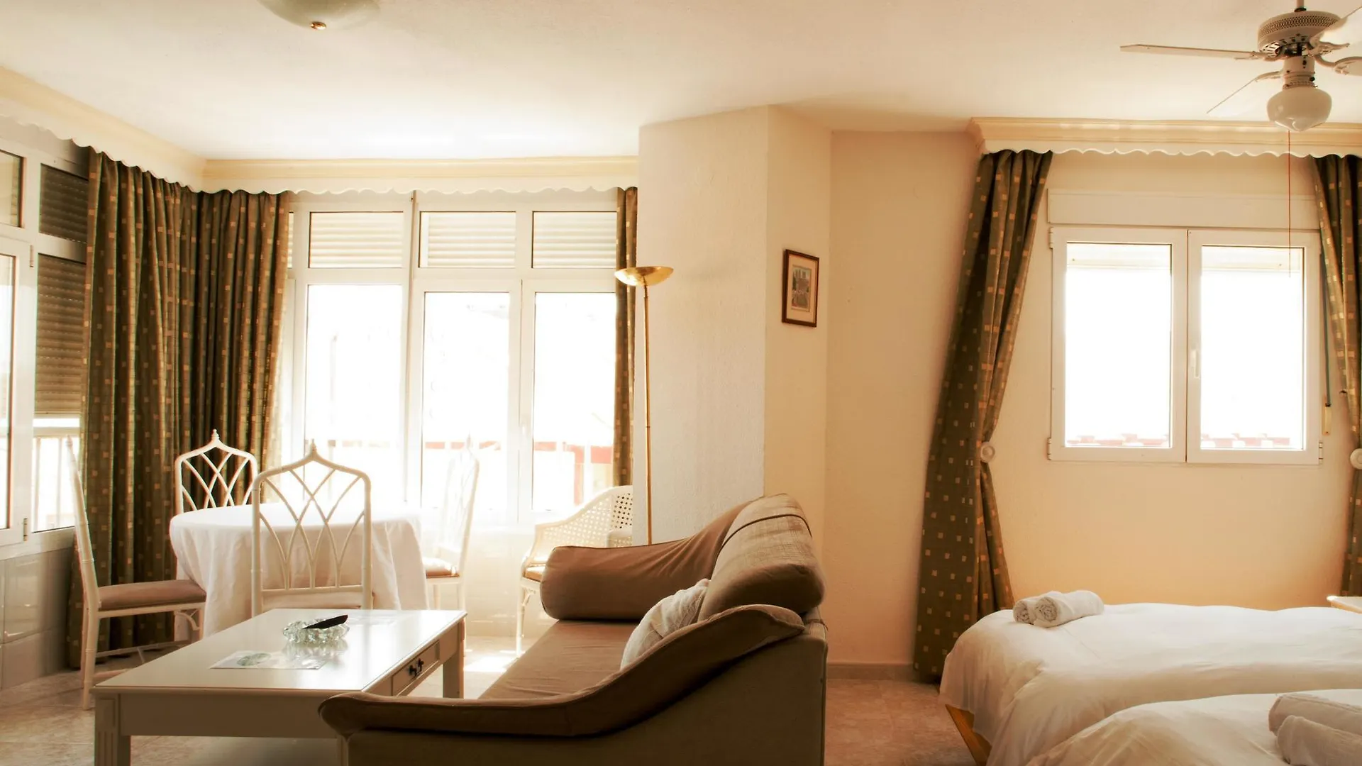 Διαμέρισμα Palm Beach Club Apartamentos Carihuela Τορρεμολίνος